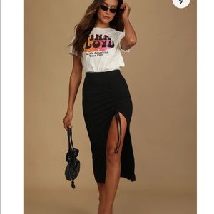 Lulu’s - XS black ribbed midi skirt with drawstring